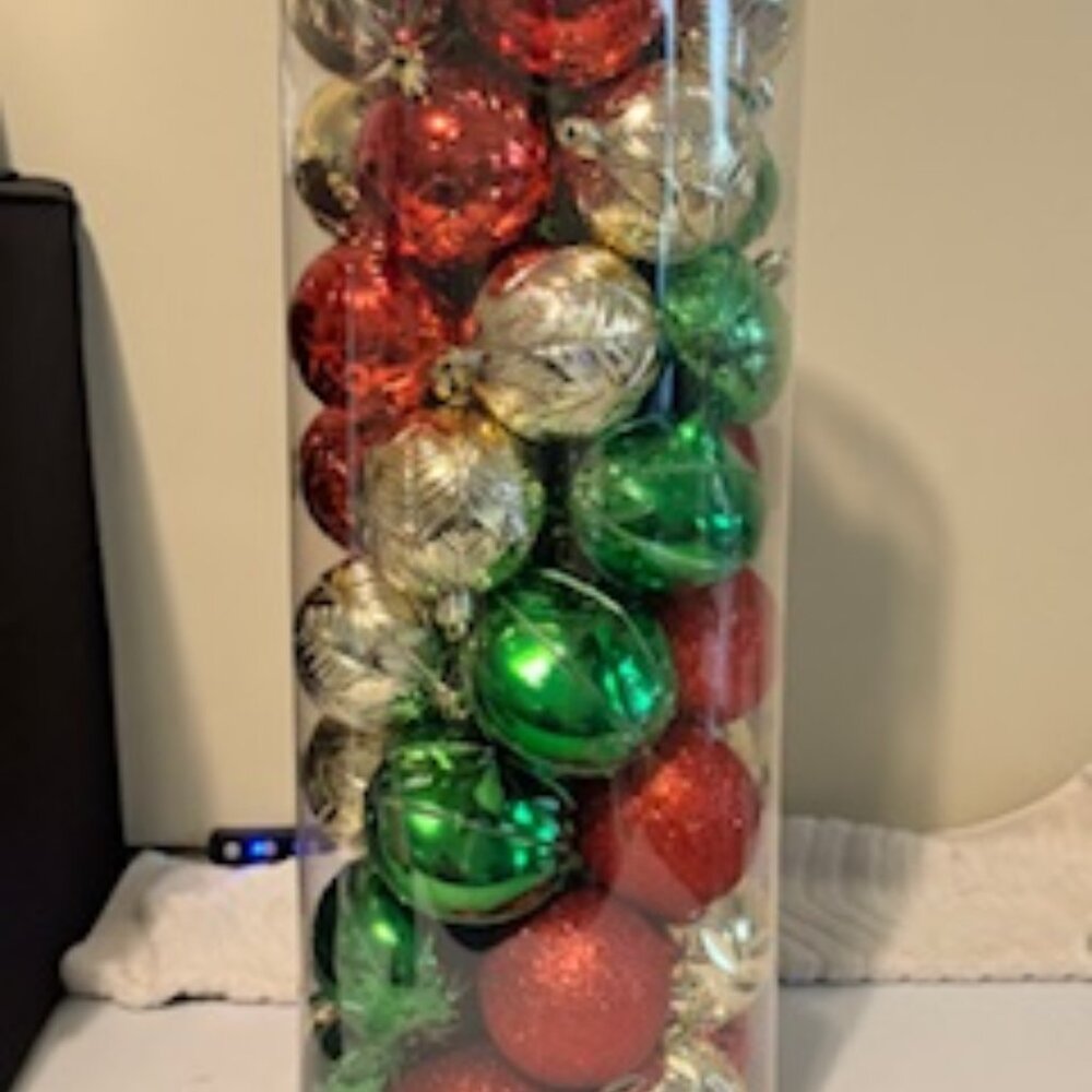 NWT - Set of 50 Christmas Ornaments – Red, Green, Silver & Gold Holiday Decor - Picture 2 of 4